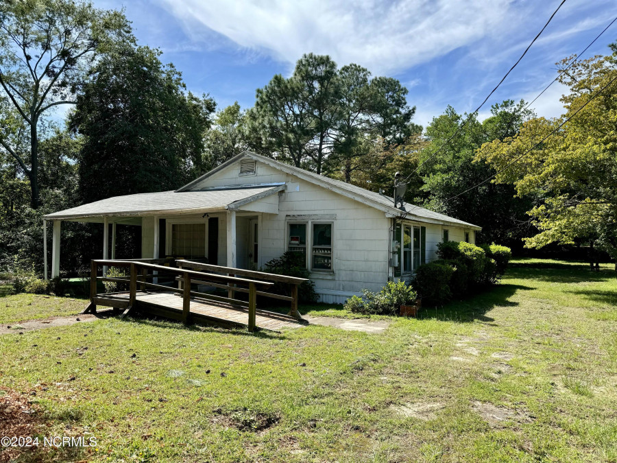 200 Daniels St Hamlet, NC 28345