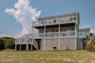 1333 Shore Dr Surf City, NC 28445