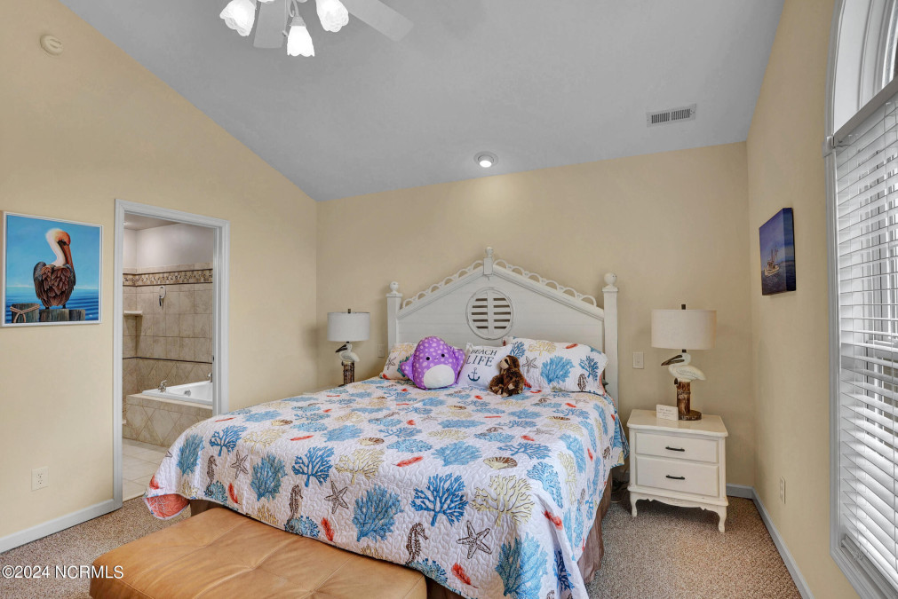 3202 Yacht Dr Oak Island, NC 28465