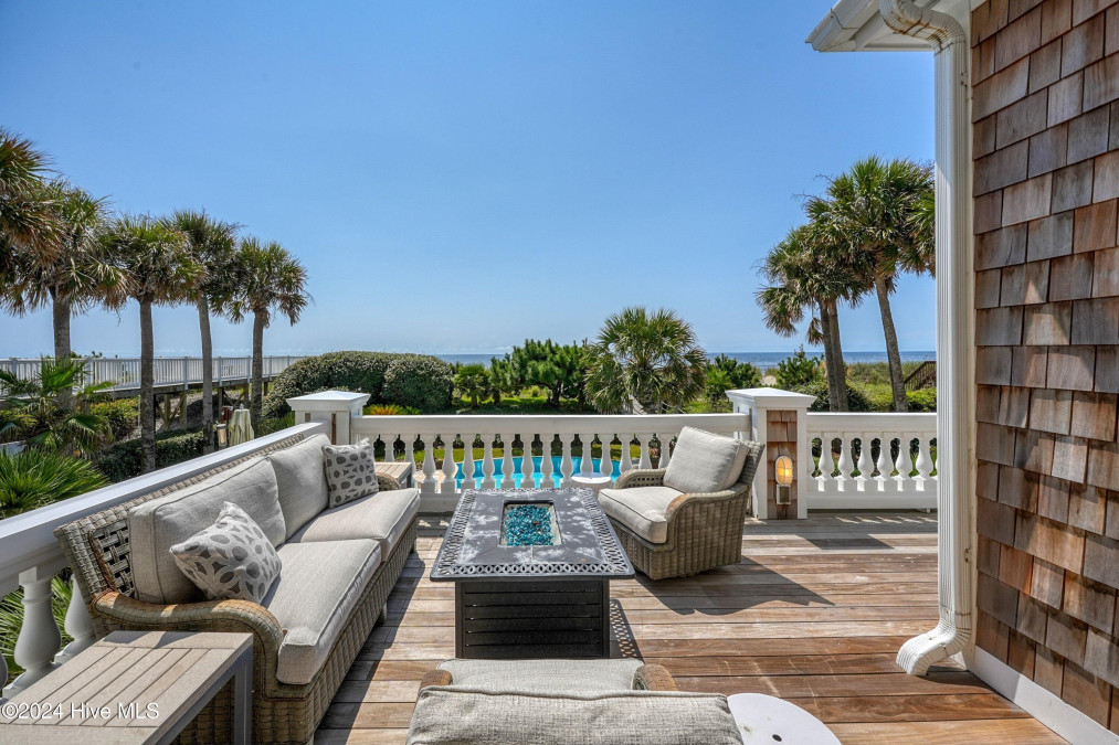 241 First St Ocean Isle Beach, NC 28469