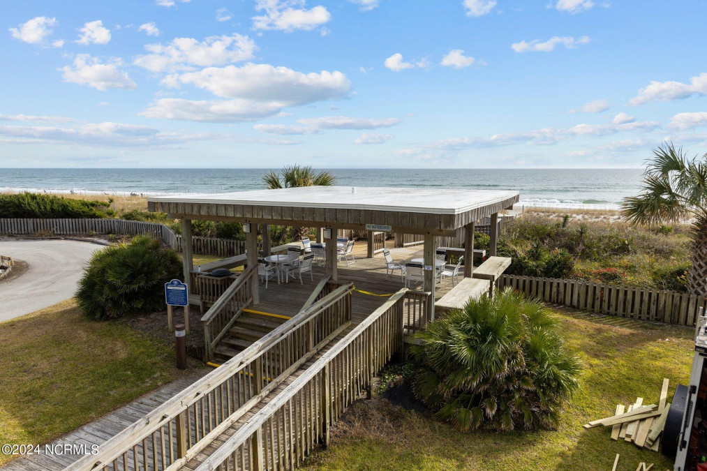 9100 Reed Dr Emerald Isle, NC 28594