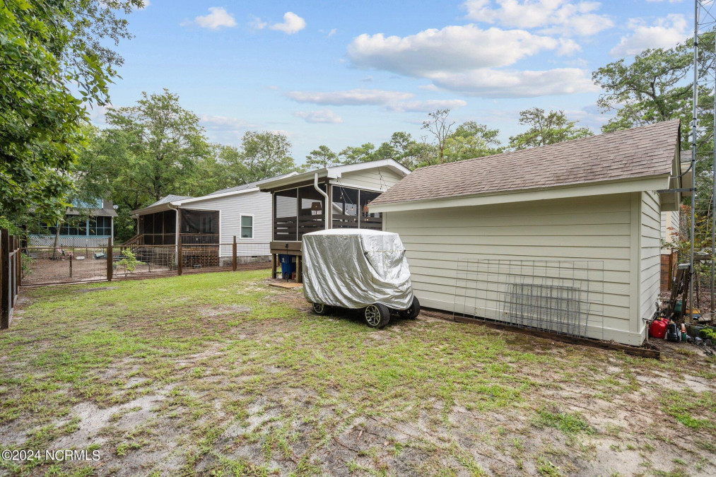 445 Womble St Oak Island, NC 28465