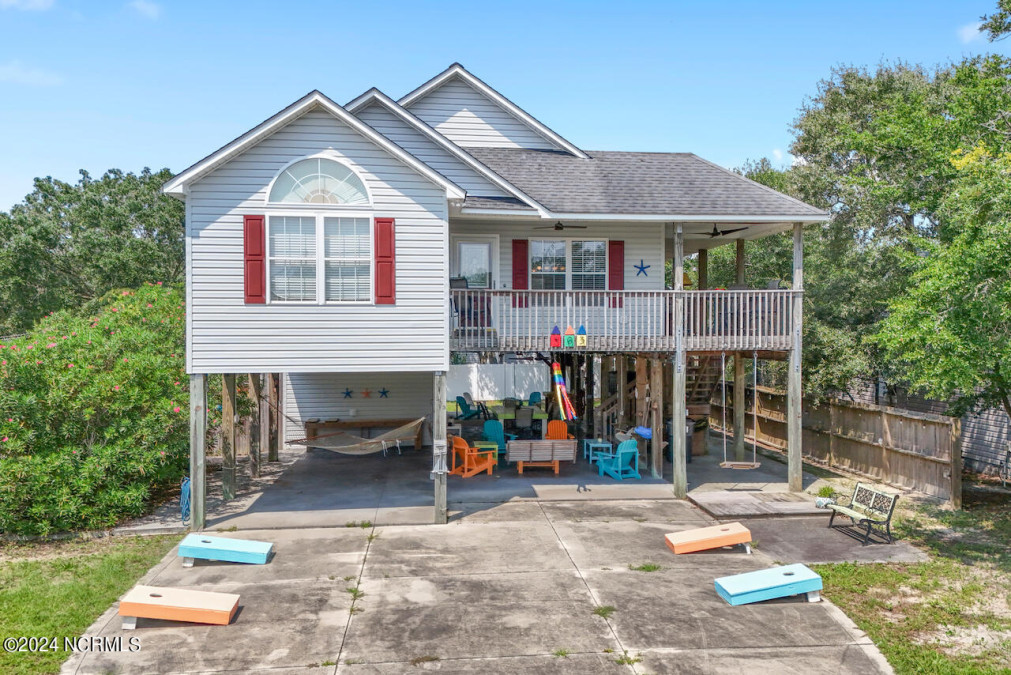 303 50th St Oak Island, NC 28465