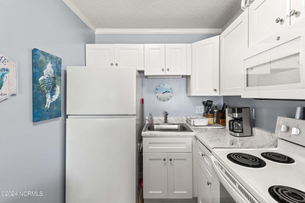 2224 New River Inlet Rd North Topsail Beach, NC 28460