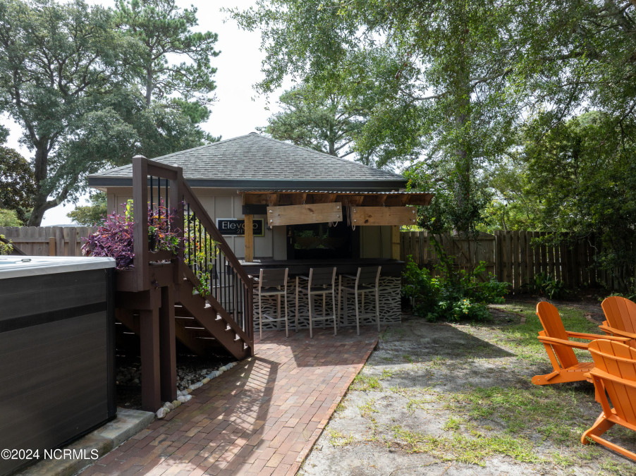 201 River Dr Southport, NC 28461