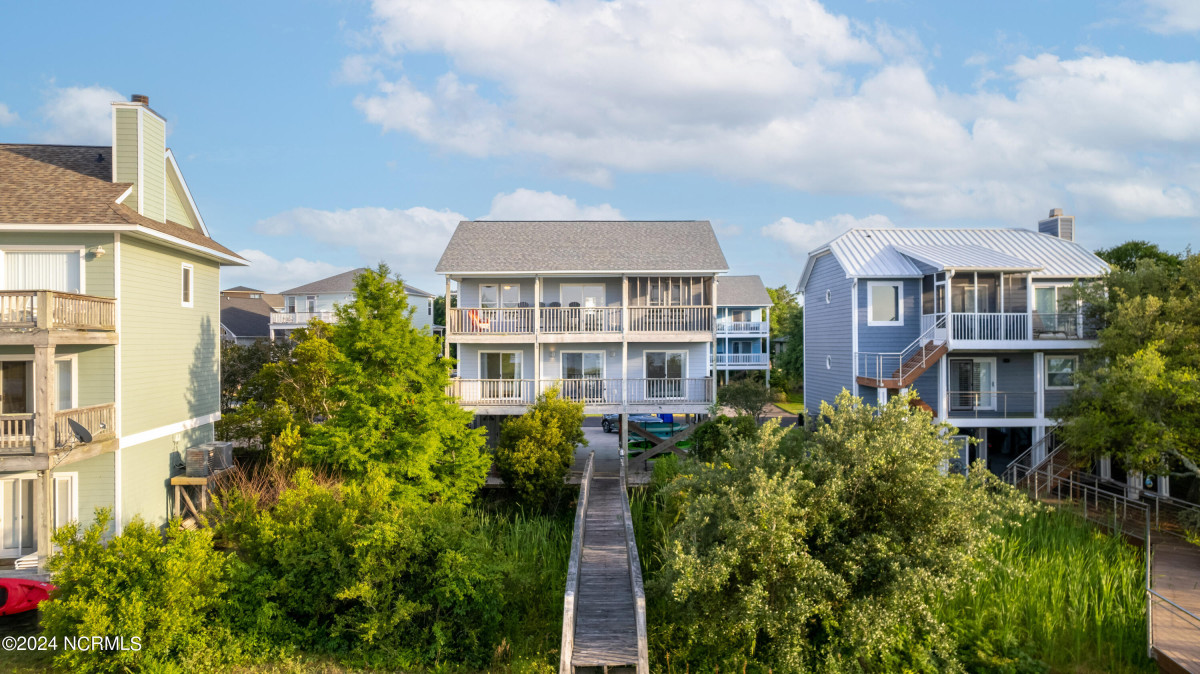 114 Seagull Ct Surf City, NC 28445