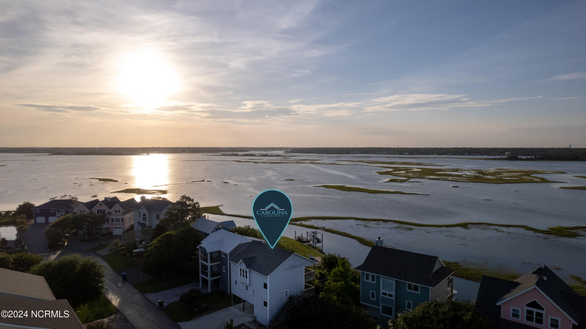 114 Seagull Ct Surf City, NC 28445