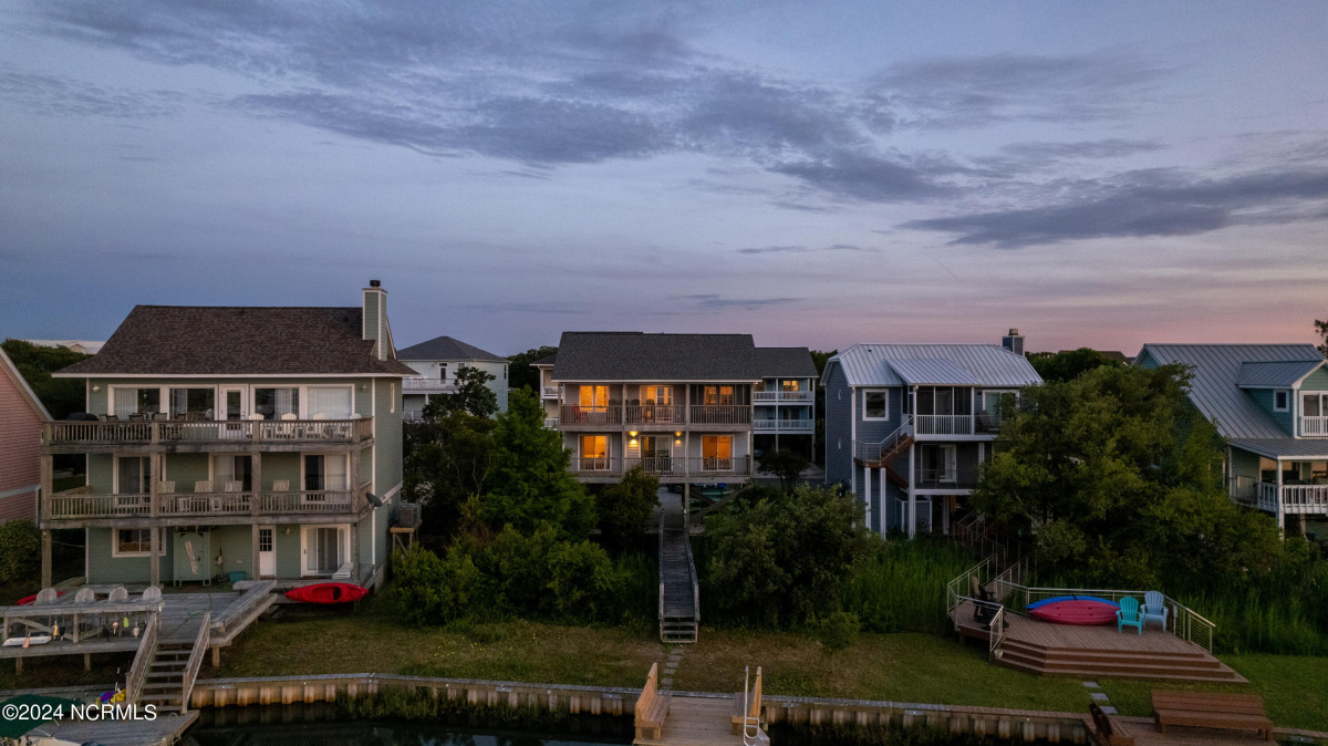 114 Seagull Ct Surf City, NC 28445