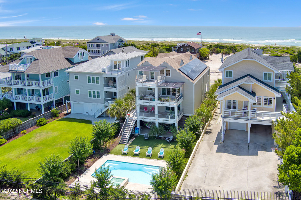 910 Lumina Ave Wrightsville Beach, NC 28480