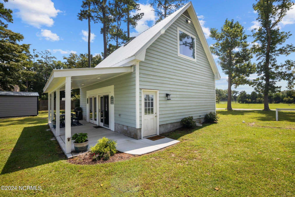 2359 Temples Point Rd Havelock, NC 28532