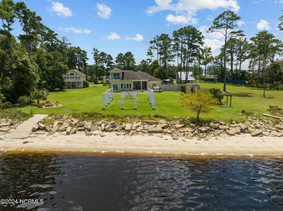 2359 Temples Point Rd Havelock, NC 28532