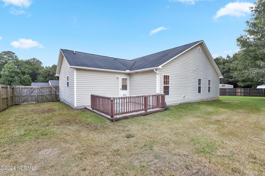 103 Cobalt Stream Ct Jacksonville, NC 28546