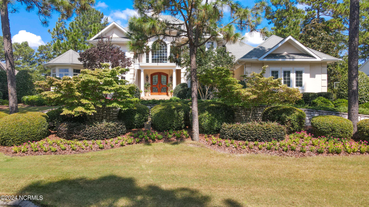 119 Saint Mellions Dr Pinehurst, NC 28374