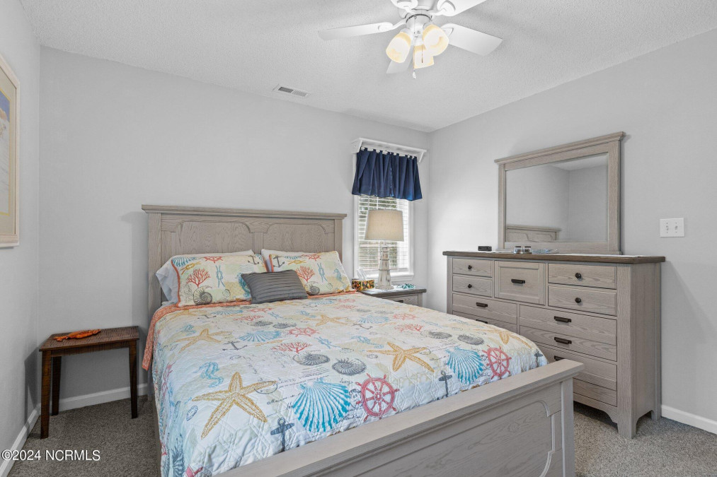 302 Cedar St Emerald Isle, NC 28594