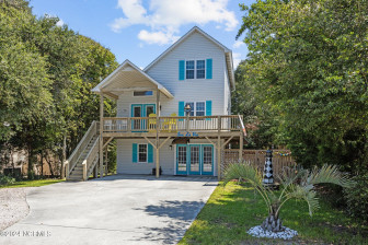 302 Cedar St Emerald Isle, NC 28594