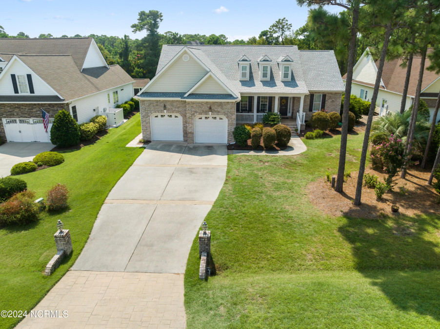 2906 Legends Dr Southport, NC 28461