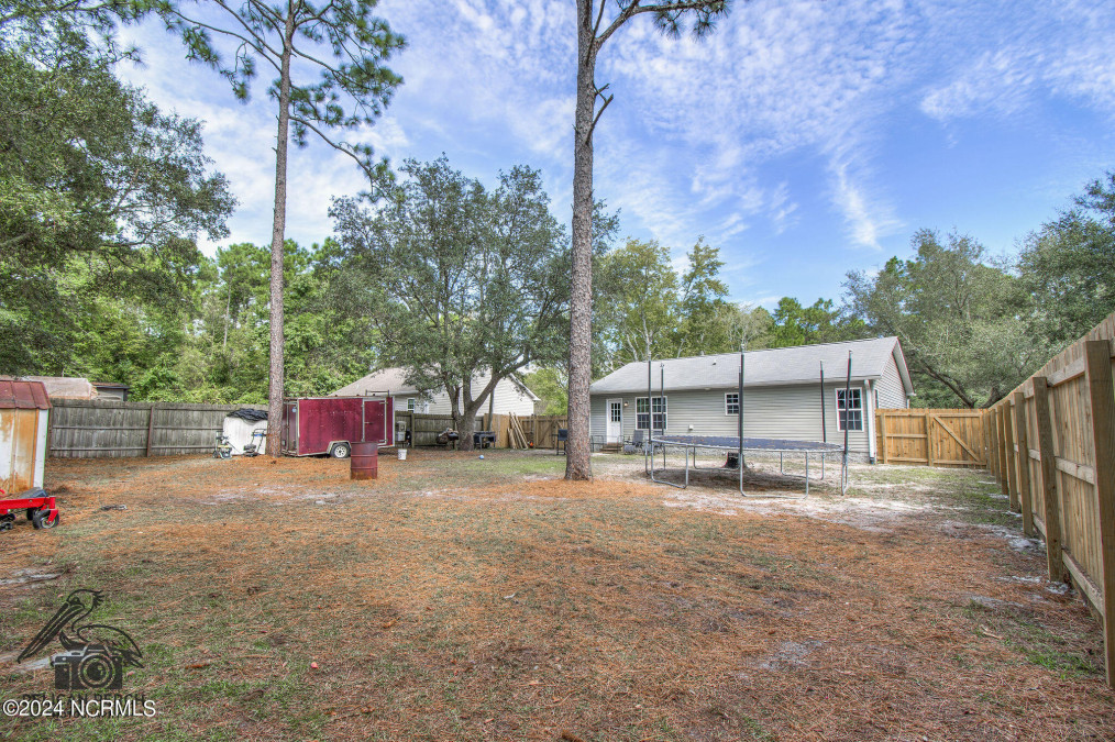 355 Holly Dr Southport, NC 28461