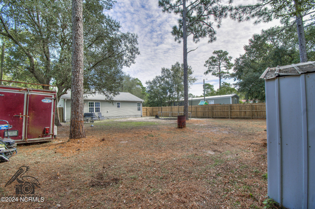 355 Holly Dr Southport, NC 28461