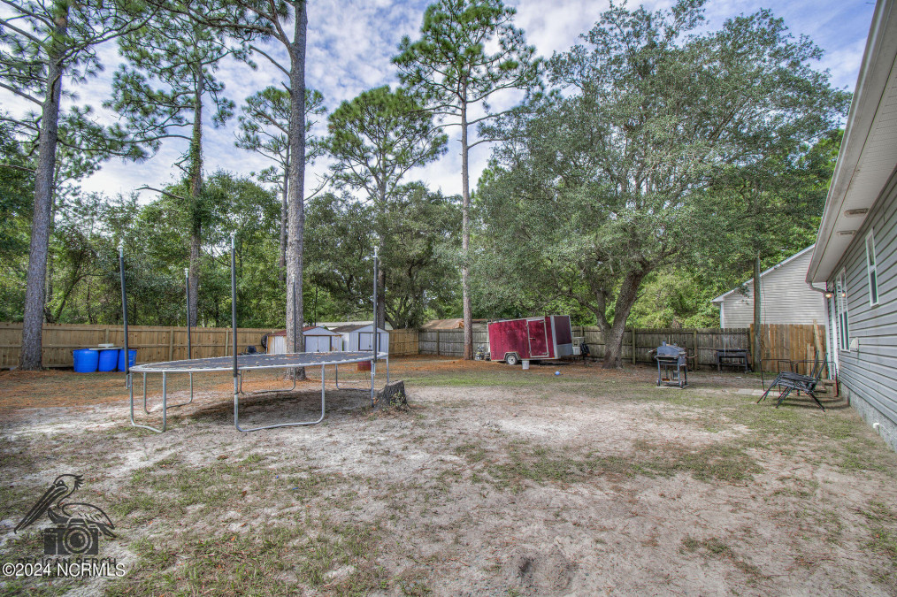 355 Holly Dr Southport, NC 28461