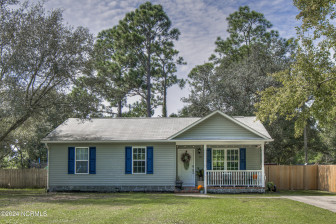 355 Holly Dr Southport, NC 28461