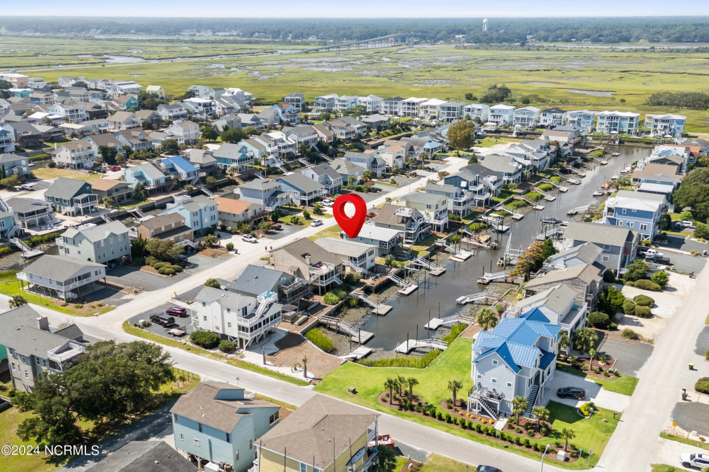 427 Sailfish St Sunset Beach, NC 28468