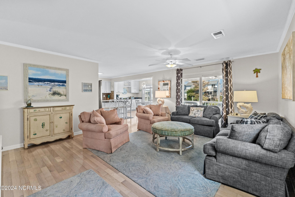 427 Sailfish St Sunset Beach, NC 28468