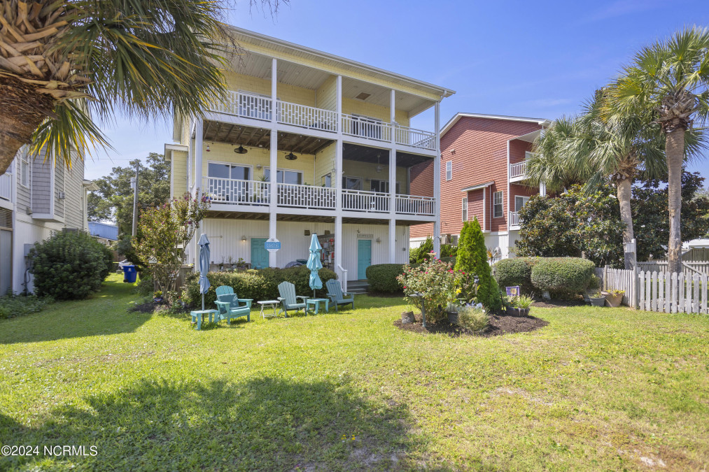 316 Columbia Ave Carolina Beach, NC 28428