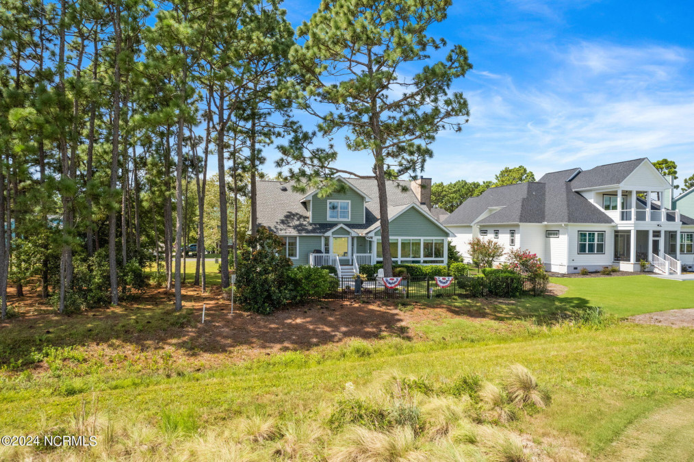 4170 Shearwater Way Southport, NC 28461