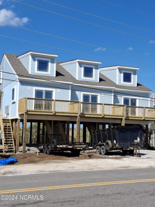 887 New River Inlet Rd North Topsail Beach, NC 28460