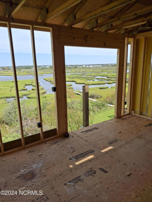 887 New River Inlet Rd North Topsail Beach, NC 28460