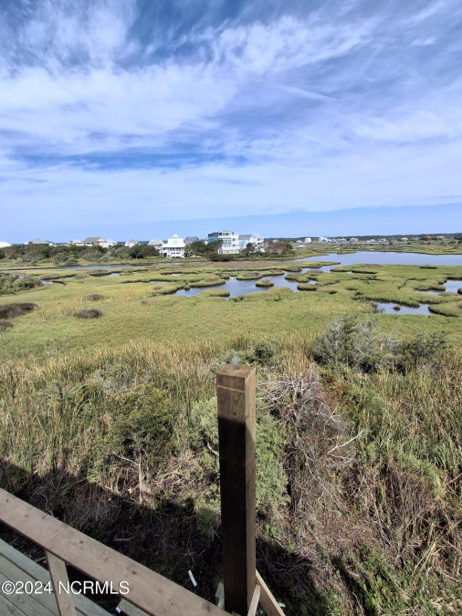 887 New River Inlet Rd North Topsail Beach, NC 28460