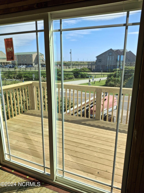 887 New River Inlet Rd North Topsail Beach, NC 28460