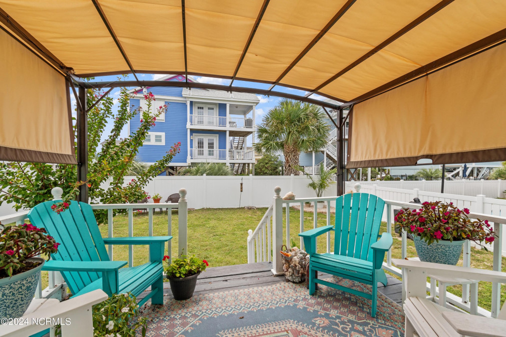 142 Carolina Ave Holden Beach, NC 28462