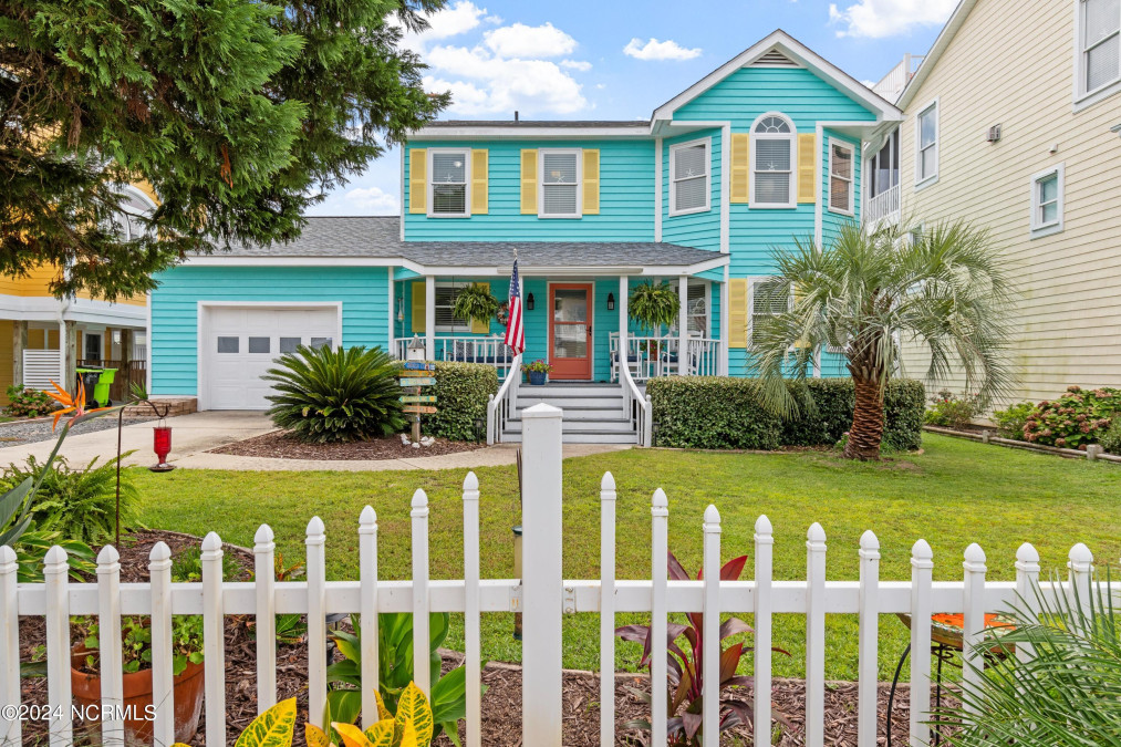 142 Carolina Ave Holden Beach, NC 28462