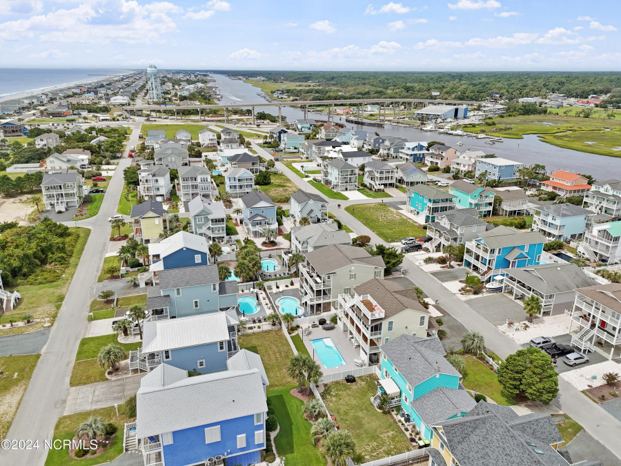 142 Carolina Ave Holden Beach, NC 28462