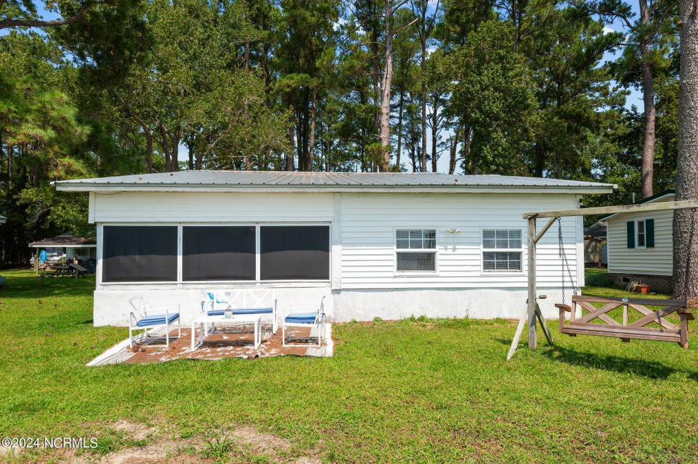 1179 Old Pamlico Beach Rd Belhaven, NC 27810