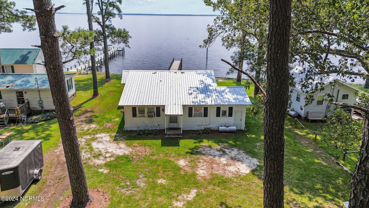 1179 Old Pamlico Beach Rd Belhaven, NC 27810