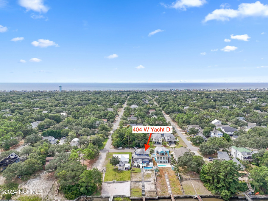 404 Yacht Dr Oak Island, NC 28465