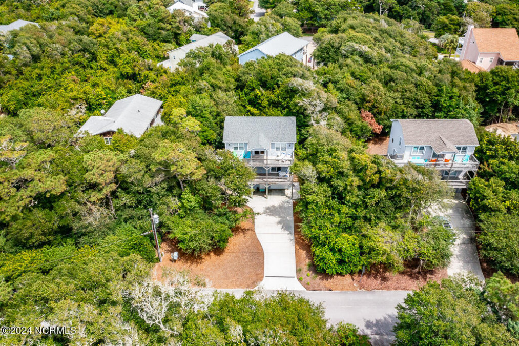 116 Ethel Dr Emerald Isle, NC 28594