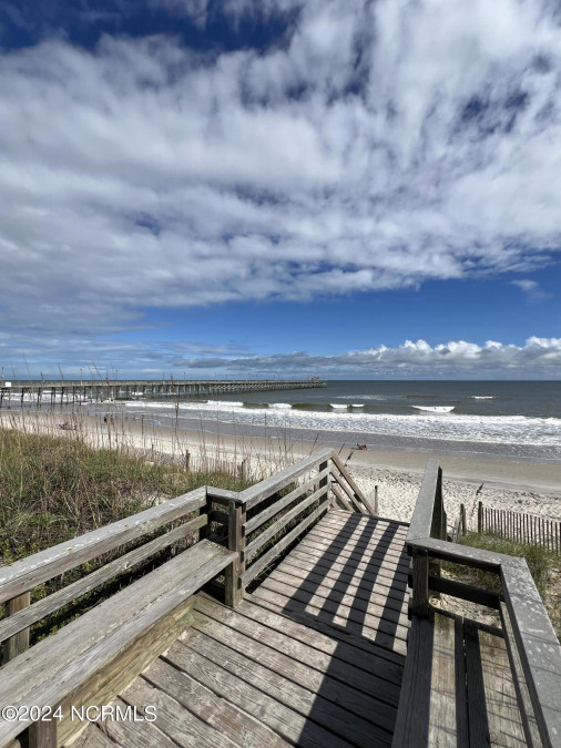 892 New River Inlet Rd North Topsail Beach, NC 28460