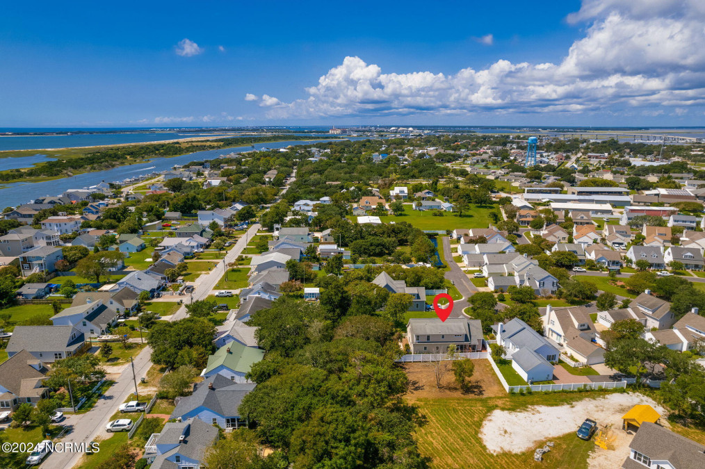 107 Cara Ln Beaufort, NC 28516