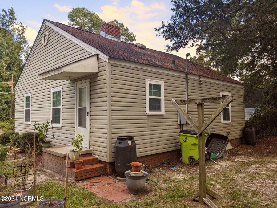 205 Thompson St Whiteville, NC 28472