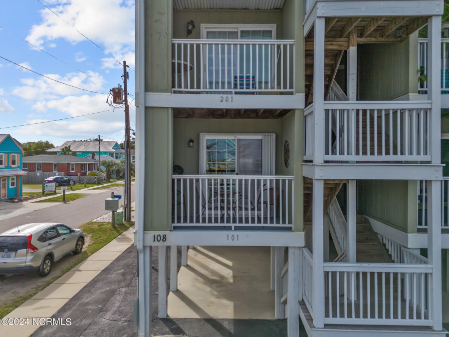 108 Lake Park Blvd Carolina Beach, NC 28428