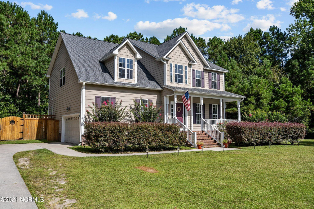 103 Chuckanut Dr Hampstead, NC 28443