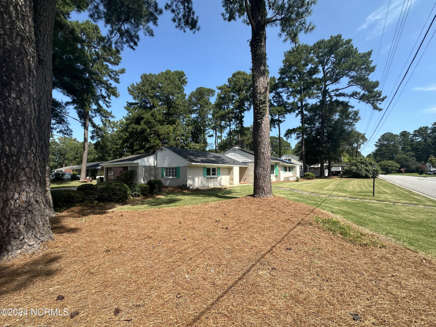 620 Pembroke Ave Ahoskie, NC 27910