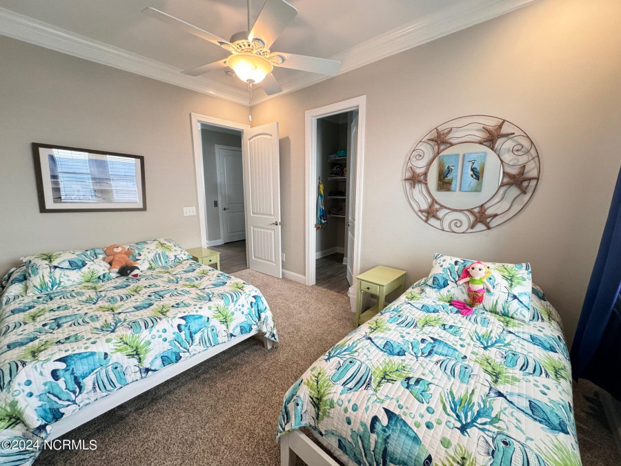 1201 Shore Dr Surf City, NC 28445