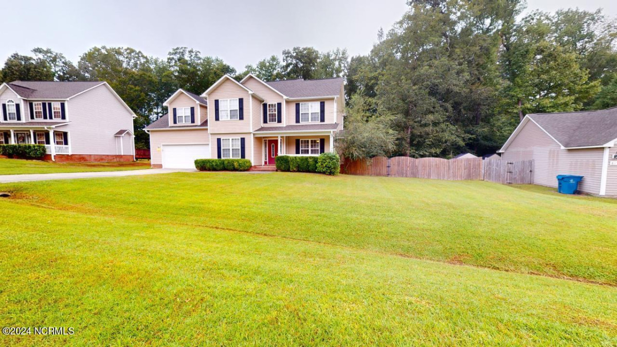 813 Little Roxy Ct Jacksonville, NC 28540