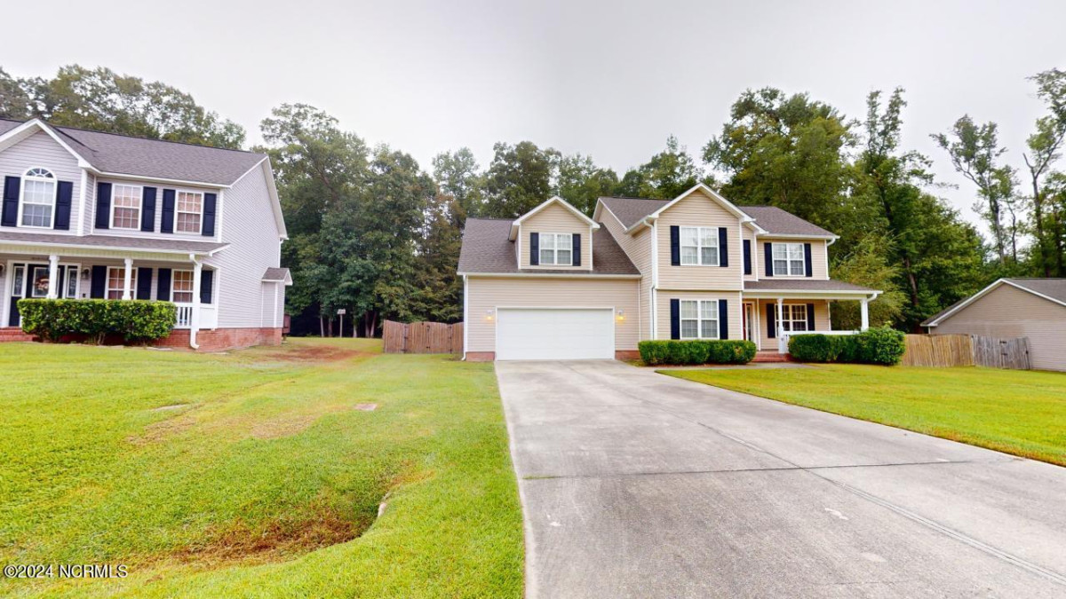 813 Little Roxy Ct Jacksonville, NC 28540