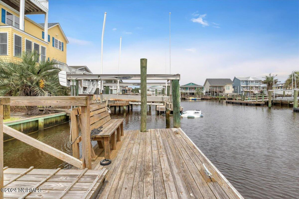 134 Greensboro St Holden Beach, NC 28462