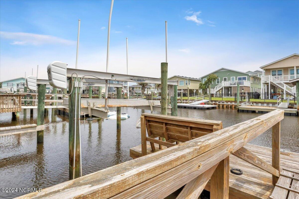 134 Greensboro St Holden Beach, NC 28462